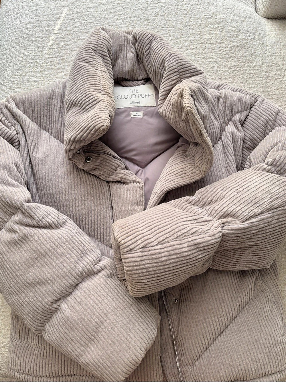 The Cloud Puffer Jacket in lilac/purple/grey Like New